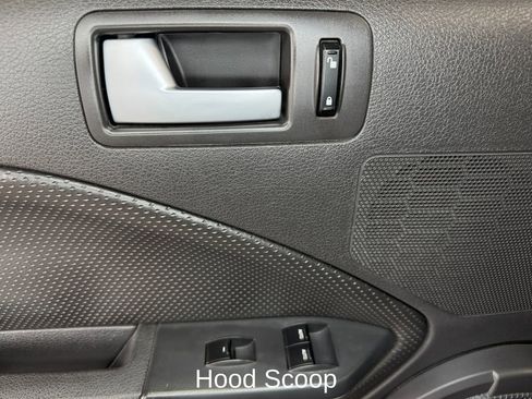 Used 2008 Ford Mustang GT RWD image 10