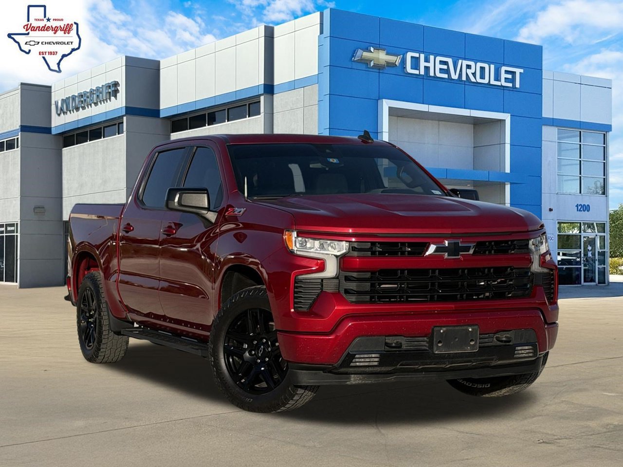 Used 2023 Chevrolet Silverado 1500 RST w/ Z71 Off-Road Package AWD/4WD image 1