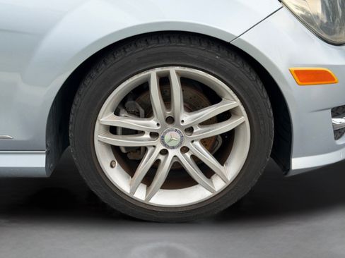 Used 2014 Mercedes-Benz C 250 Sedan image 40