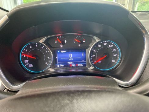 Used 2020 Chevrolet Equinox LT w/ Sport Edition AWD/4WD image 21