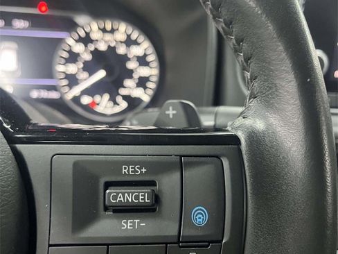 Used 2023 Nissan Rogue SV w/ SV Premium Package image 23