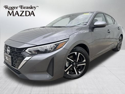 Used 2025 Nissan Sentra SV w/ All-Weather Package FWD image 1