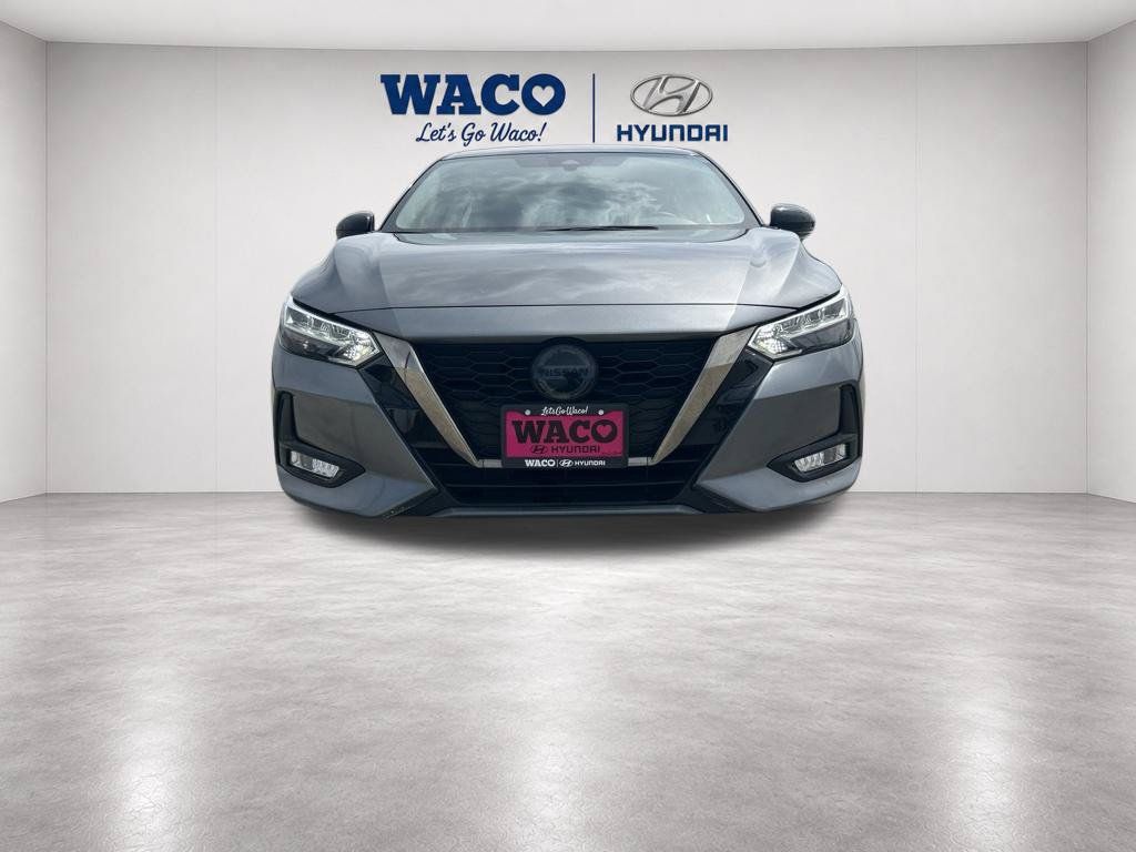 Used 2023 Nissan Sentra SR w/ Trunk Package FWD image 2