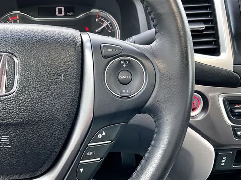 Used 2019 Honda Ridgeline RTL image 25