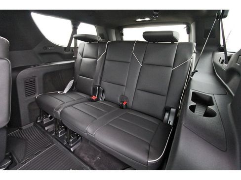 New 2026 Cadillac Escalade ESV Luxury w/ Touring Package AWD/4WD image 13