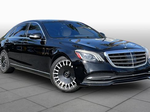 Used 2018 Mercedes-Benz S 560 Sedan image 2