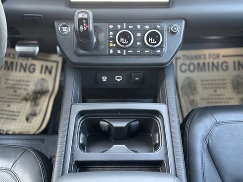 Certified 2024 Land Rover Defender 110 V8 image 28