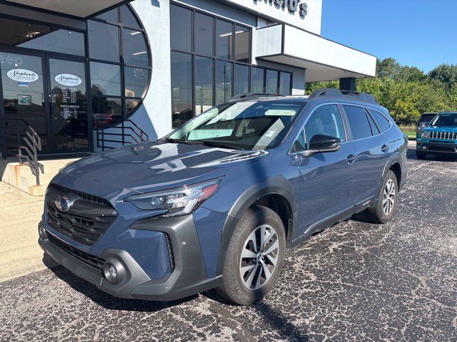 Used 2024 Subaru Outback Premium AWD/4WD image 2
