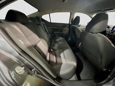 Used 2023 Nissan Altima 2.5 SV FWD image 18