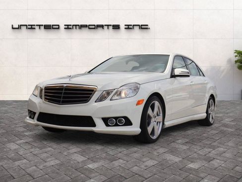 Used 2010 Mercedes-Benz E 350 Sedan image 3