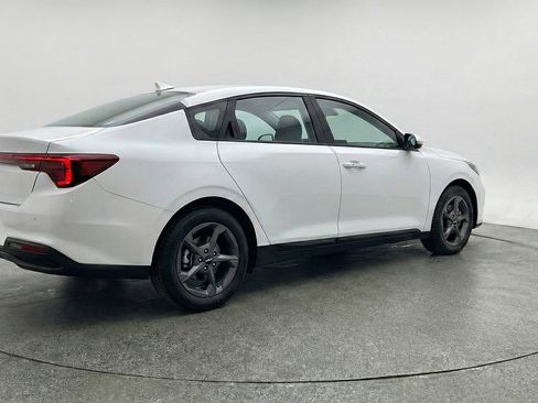 Used 2025 Kia K4 FWD image 9