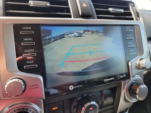 Used 2023 Toyota 4Runner SR5 Premium w/ Moonroof Package RWD image 23
