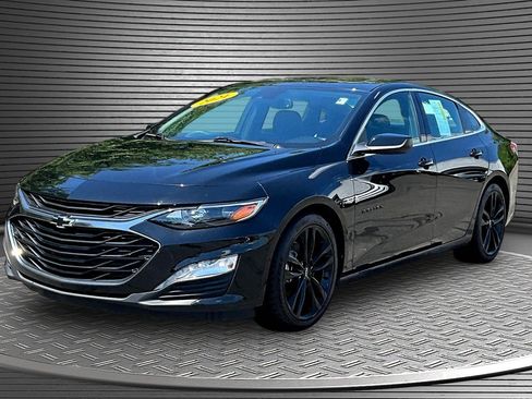 Used 2021 Chevrolet Malibu LT w/ Leather Package FWD image 3