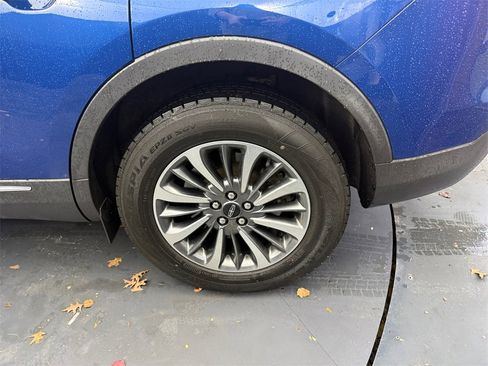 Used 2021 Lincoln Nautilus AWD w/ Equipment Group 101A image 36