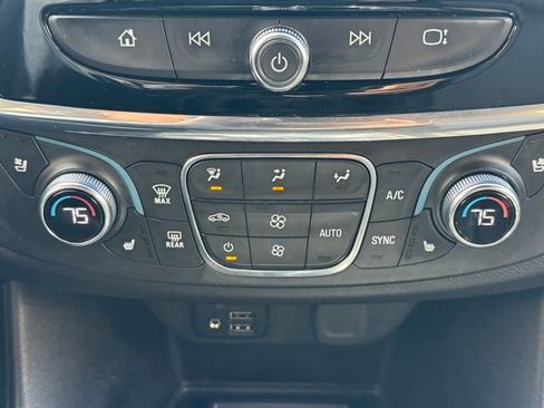 Certified 2023 Chevrolet Traverse Premier AWD/4WD image 13