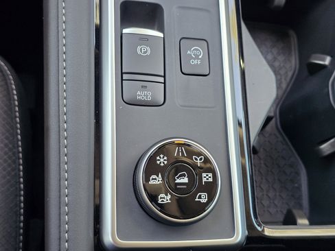 New 2026 Nissan Pathfinder SL AWD/4WD image 21