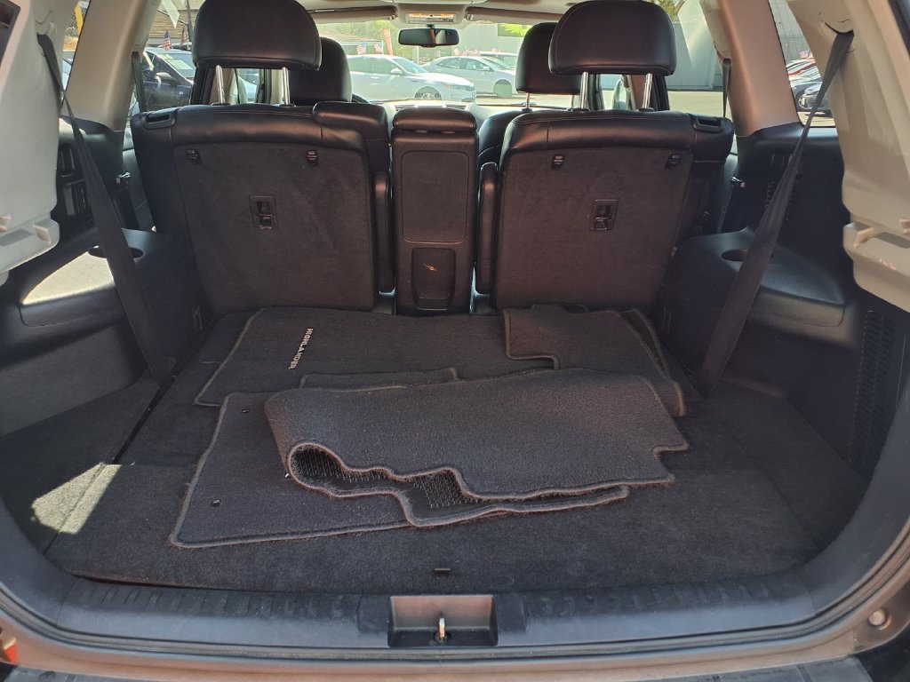Used 2011 Toyota Highlander Limited w/ Tow Pkg AWD/4WD image 7