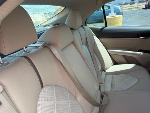 Used 2018 Toyota Camry XLE w/ Audio Package FWD image 6