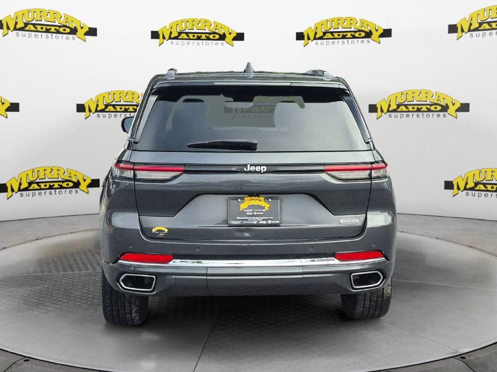 Used 2023 Jeep Grand Cherokee Overland RWD image 4