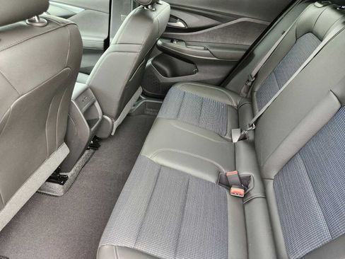 New 2026 Buick Envista Sport Touring FWD image 10