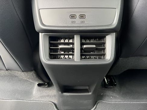 New 2026 Chevrolet Equinox ACTIV AWD/4WD image 33