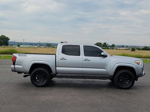 Used 2023 Toyota Tacoma SR AWD/4WD image 6