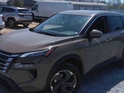 Used 2024 Nissan Rogue SV