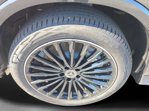 New 2026 Mercedes-Benz GLC 300 image 16