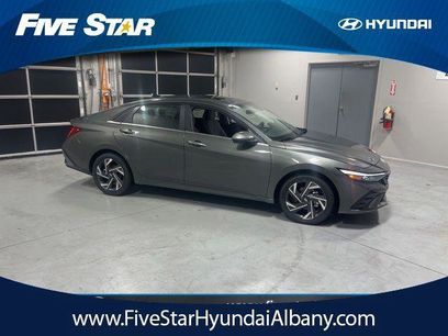 New 2025 Hyundai Elantra Limited