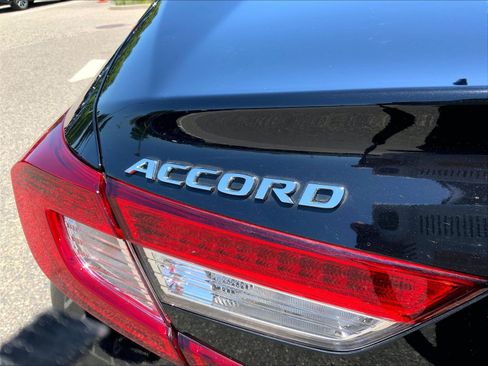 Used 2020 Honda Accord EX image 7