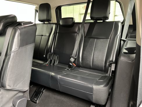 Certified 2024 Ford Expedition Max XLT image 15