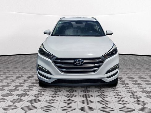 Used 2017 Hyundai Tucson SE Plus w/ Cargo Package FWD image 2