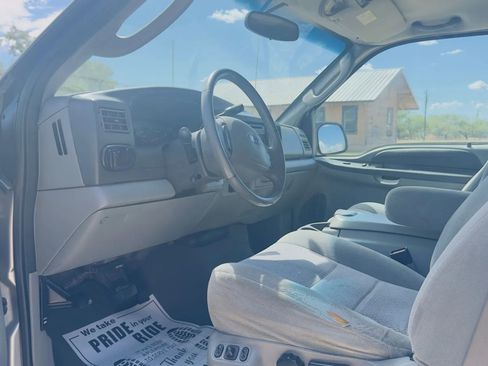 Used 2003 Ford Excursion XLT image 13