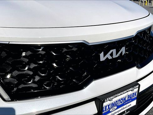 Used 2022 Kia Sorento EX w/ Panoramic Sunroof Package image 37