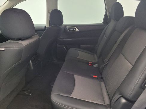 Used 2017 Nissan Pathfinder SV w/ Cargo Package image 18