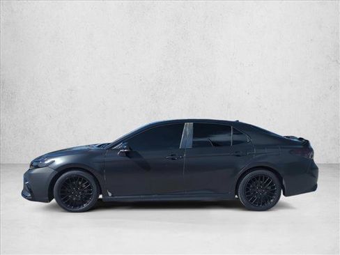 Used 2022 Toyota Camry SE w/ Convenience Package FWD image 6