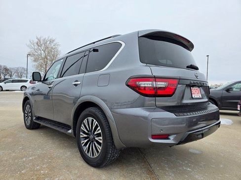Used 2022 Nissan Armada SL w/ Midnight Edition Package AWD/4WD image 5