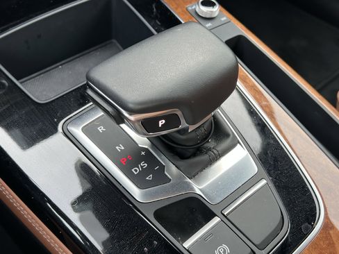 Used 2023 Audi Q5 2.0T Premium Plus w/ Premium Plus Package image 26