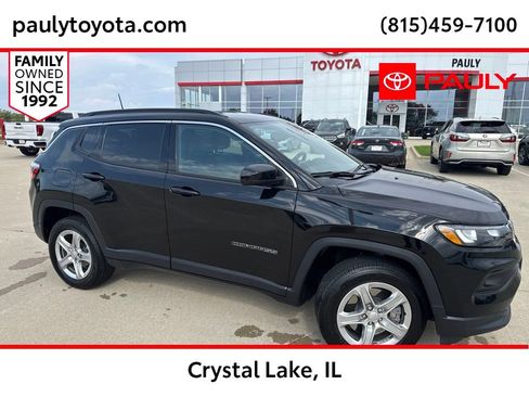Used 2023 Jeep Compass Latitude w/ Convenience Group AWD/4WD image 1