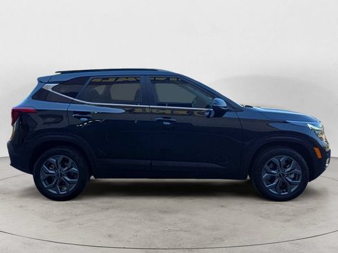Used 2024 Kia Seltos S AWD/4WD image 4