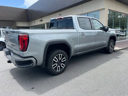 Used 2024 GMC Sierra 1500 AT4 w/ Technology Package AWD/4WD image 8