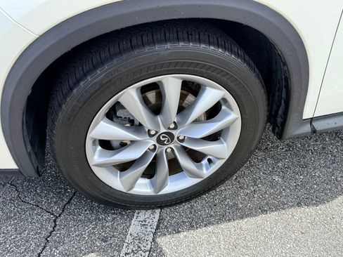 Used 2021 INFINITI QX50 Luxe image 15