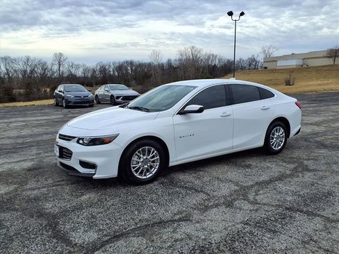 Used 2018 Chevrolet Malibu LS image 33