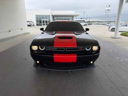 Used 2022 Dodge Challenger R/T RWD image 3