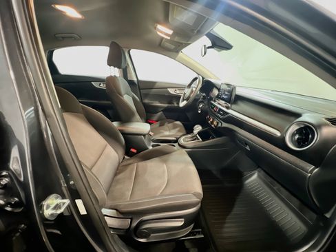 Used 2022 Kia Forte Sedan FWD image 19