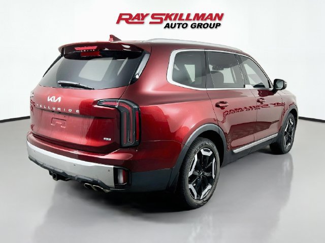 Used 2024 Kia Telluride EX w/ EX Captain's Chair Package AWD/4WD image 7