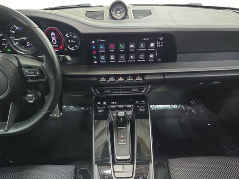 Used 2022 Porsche 911 Carrera 4S image 16
