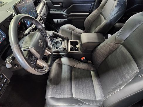 Used 2025 Toyota 4Runner TRD Sport Premium AWD/4WD image 31