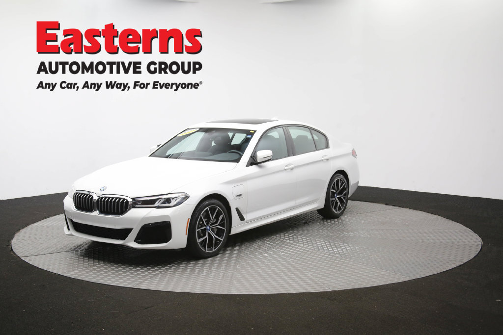 Used 2023 BMW 530e w/ M Sport Package RWD image 60