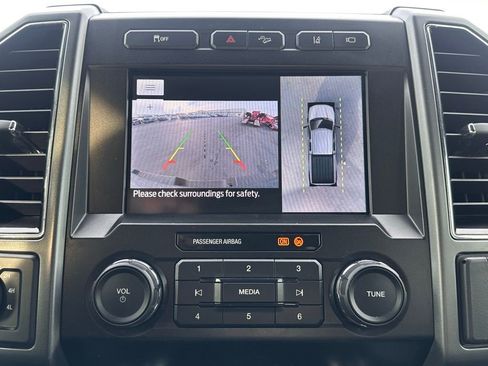 Used 2021 Ford F250 XLT w/ XLT Premium Package image 24